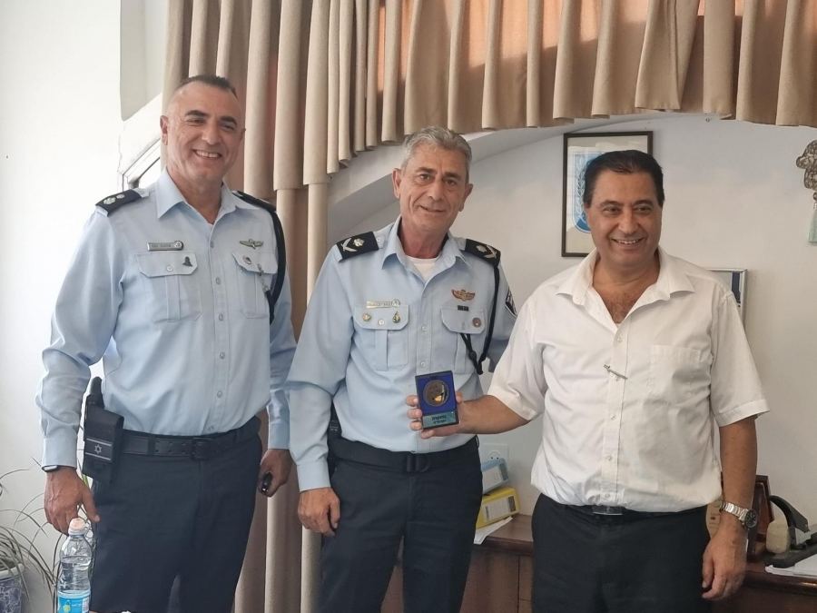 ناتان بوزنا يزرو مركز شرطة تاڤور ومجلس الشبلي أم الغنم